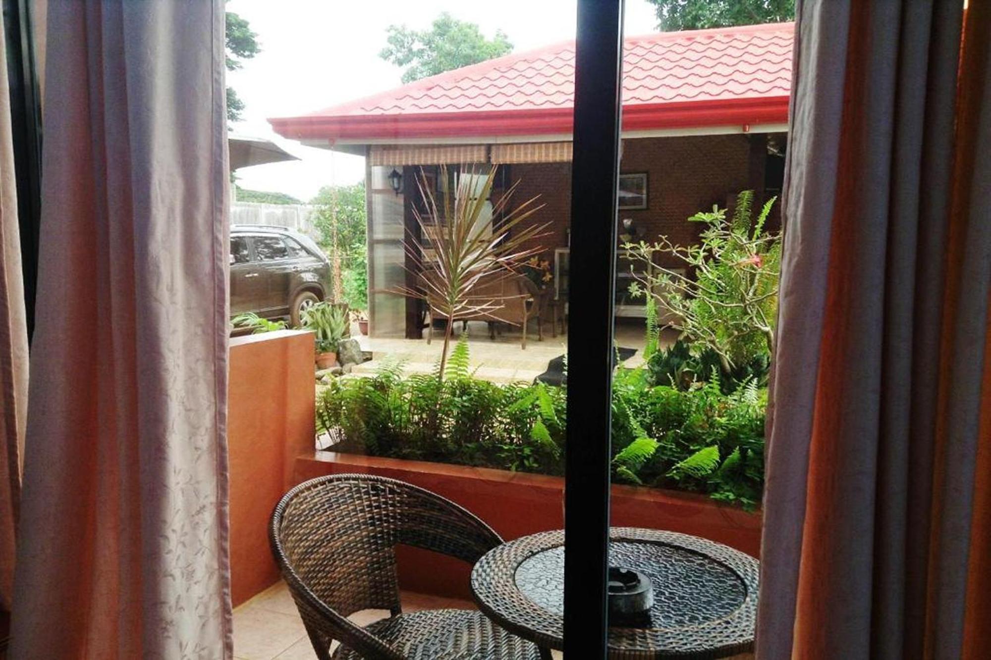 Citadel Bed&Breakfast Puerto Princesa Exterior foto