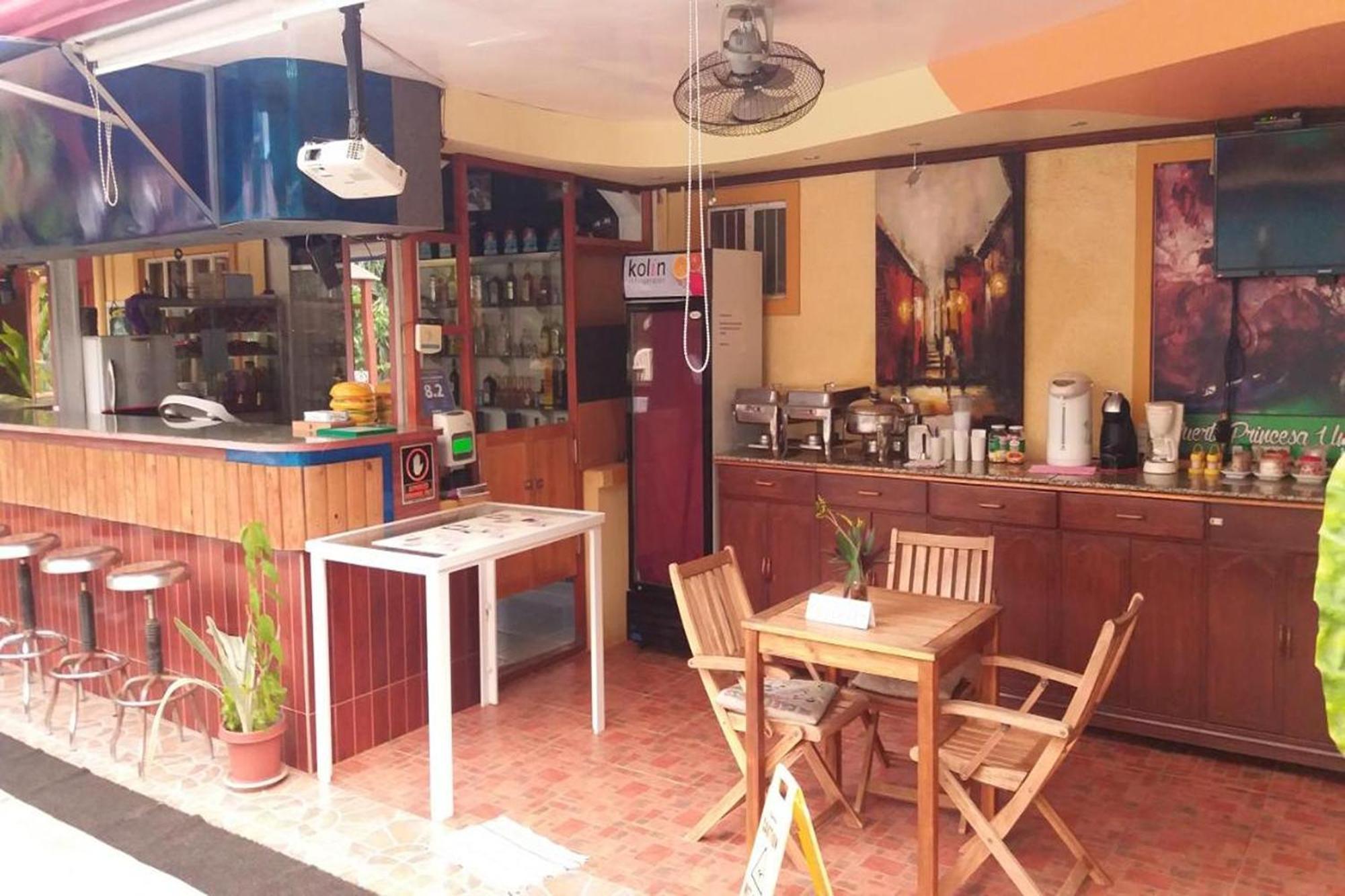 Citadel Bed&Breakfast Puerto Princesa Exterior foto
