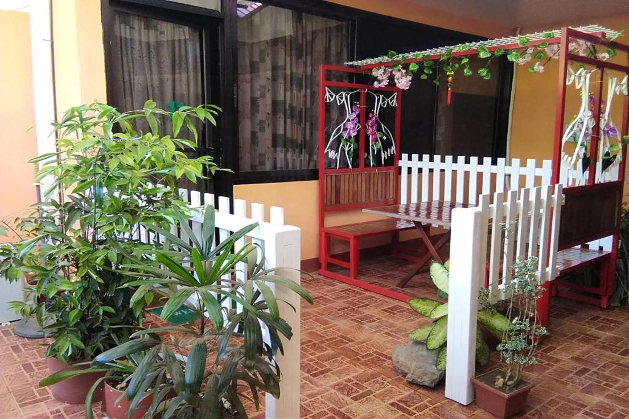 Citadel Bed&Breakfast Puerto Princesa Exterior foto
