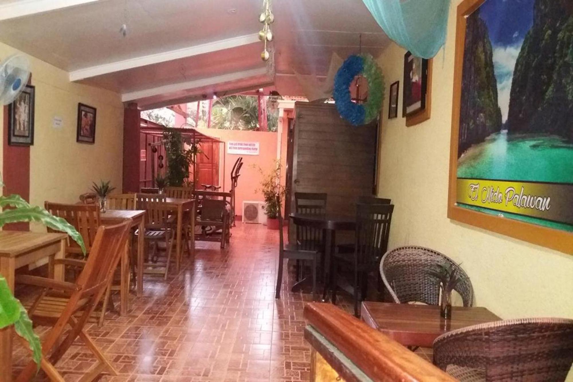 Citadel Bed&Breakfast Puerto Princesa Exterior foto