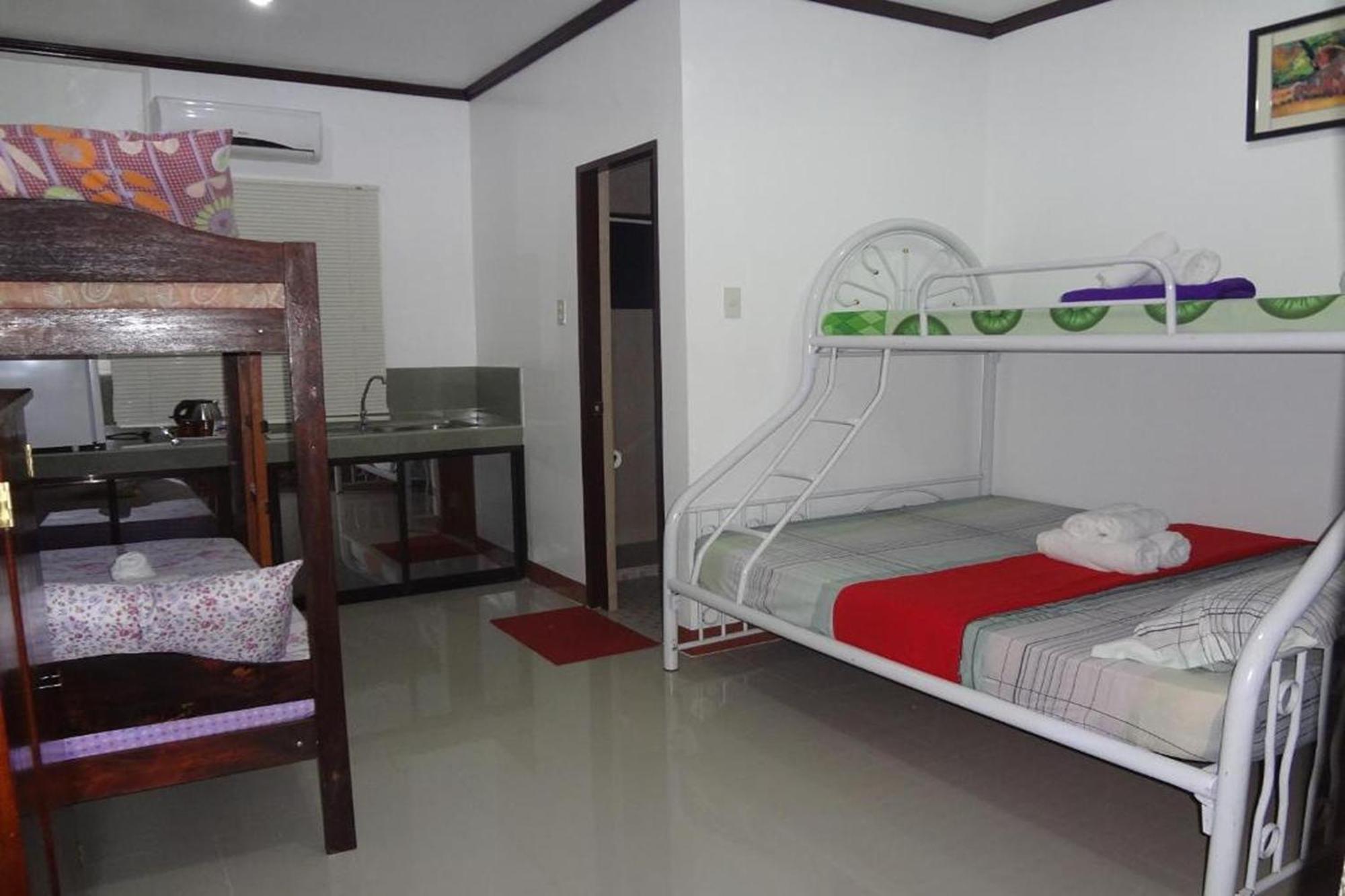 Citadel Bed&Breakfast Puerto Princesa Exterior foto