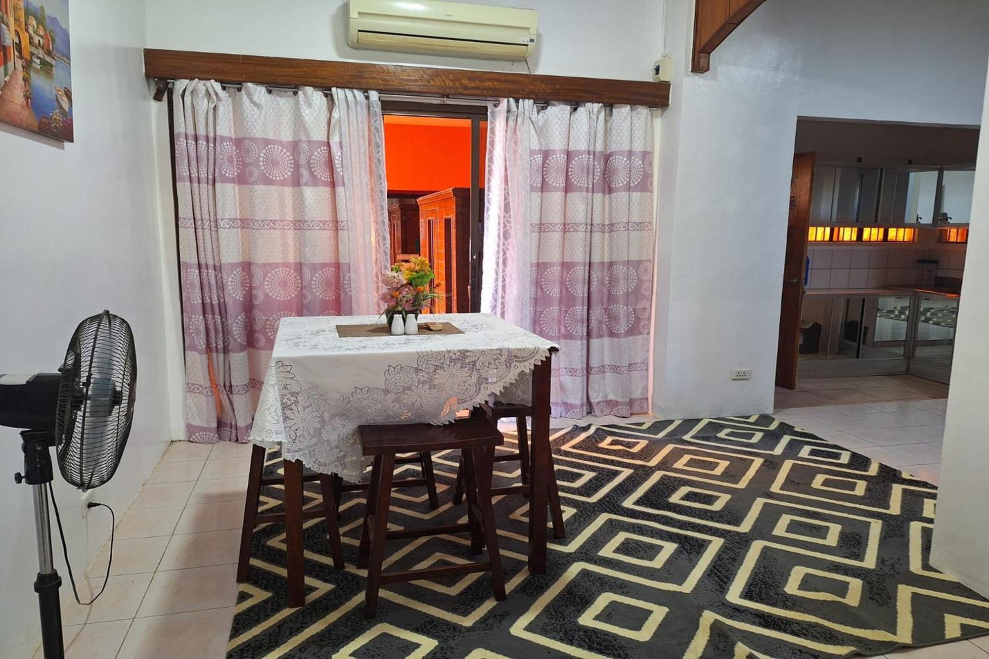 Citadel Bed&Breakfast Puerto Princesa Exterior foto