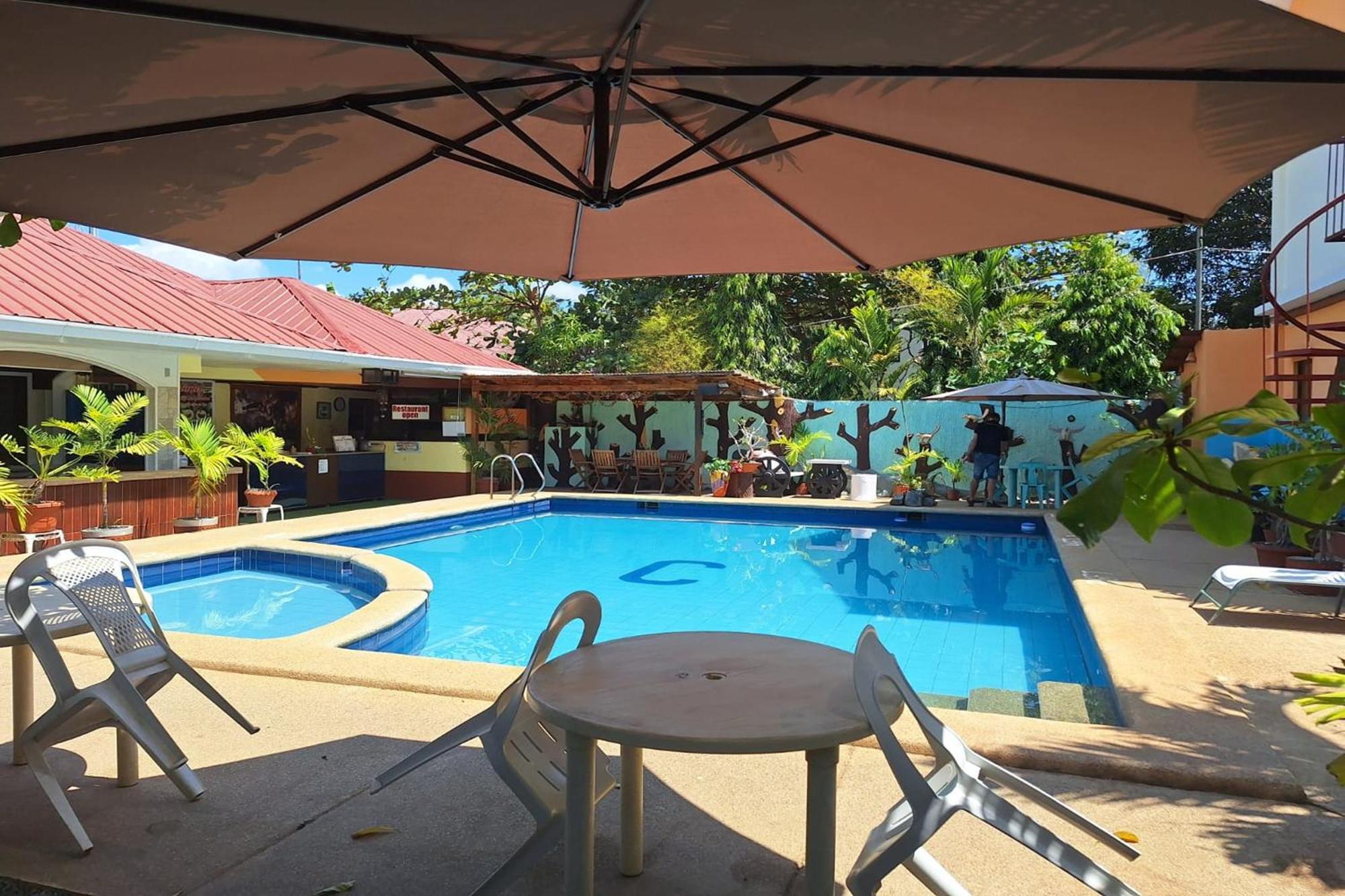 Citadel Bed&Breakfast Puerto Princesa Exterior foto