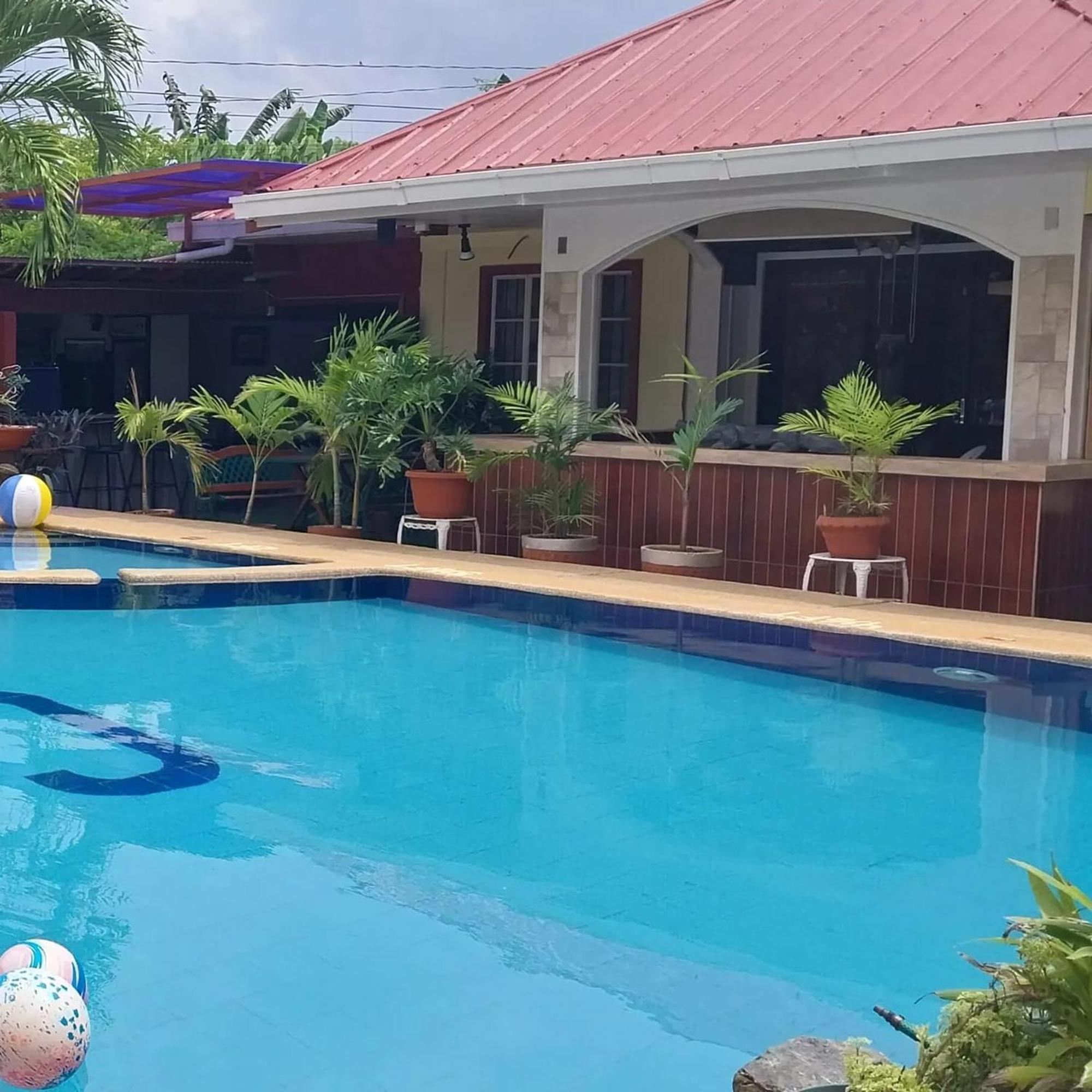 Citadel Bed&Breakfast Puerto Princesa Exterior foto