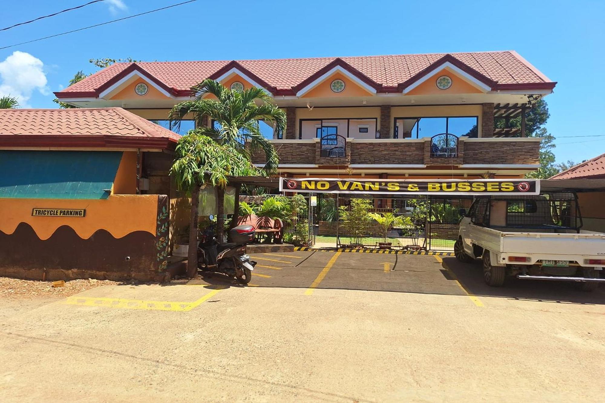 Citadel Bed&Breakfast Puerto Princesa Exterior foto