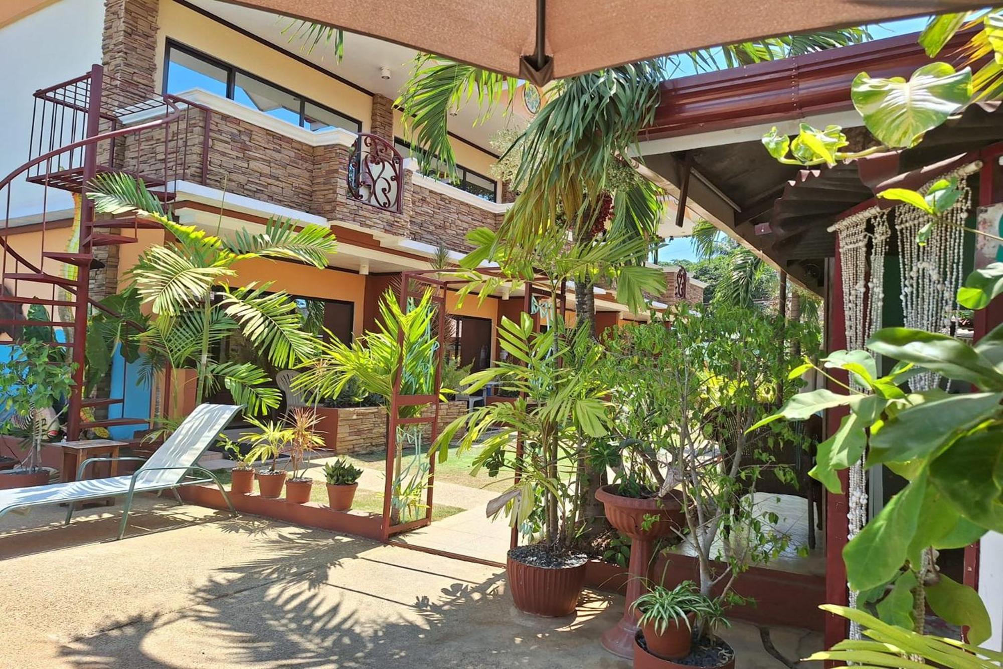 Citadel Bed&Breakfast Puerto Princesa Exterior foto