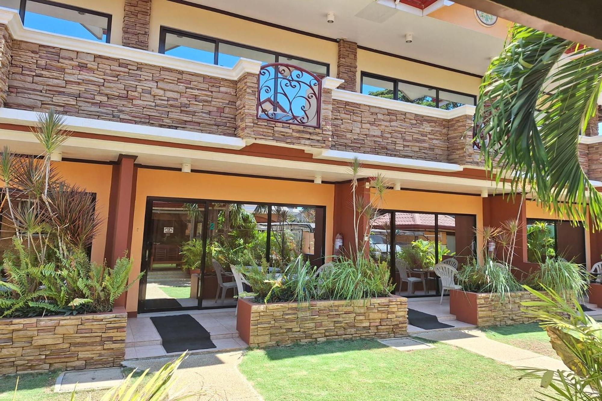Citadel Bed&Breakfast Puerto Princesa Exterior foto